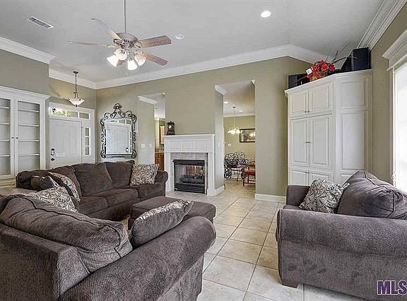 2nd image of 6318 Summerlin Dr