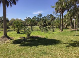 237 Oak Hammock Cir SW, Vero Beach, FL 32962