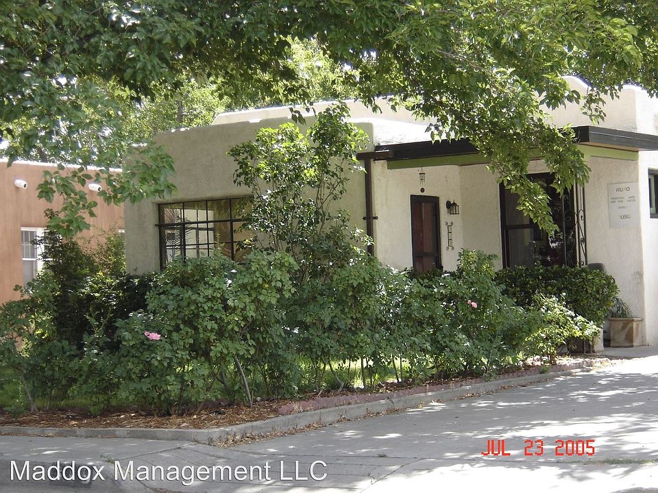 1st image of 319 Solano Dr NE