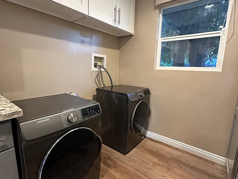 7126 Delco Ave — Photo 9