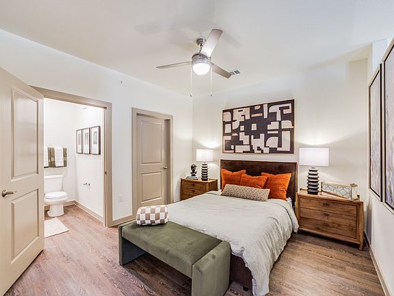 5th image of 510 Sunset Vista Dr #4102