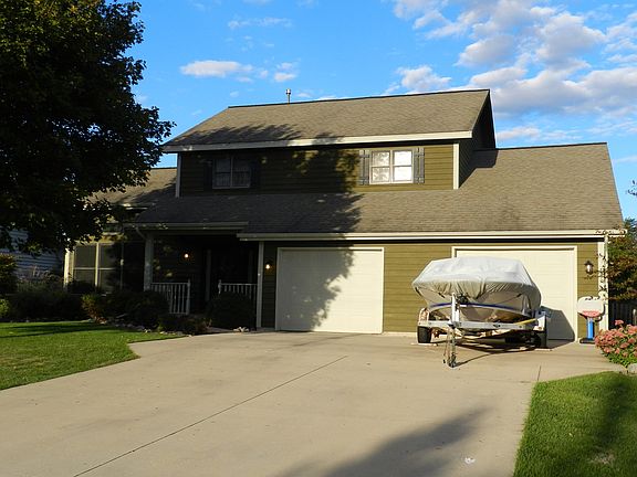 2nd image of 1495 Lois Ln