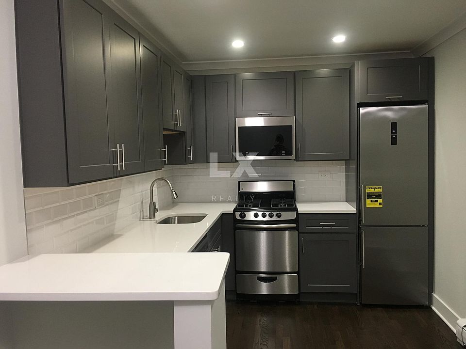 1st image of 454 W Aldine Ave #301