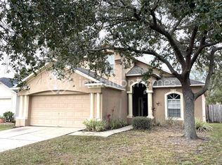 12840 Kings Lake Dr, Gibsonton, FL 33534