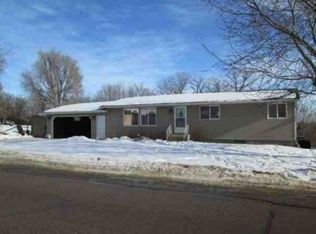 606 Q Ave, Milford, IA 51351
