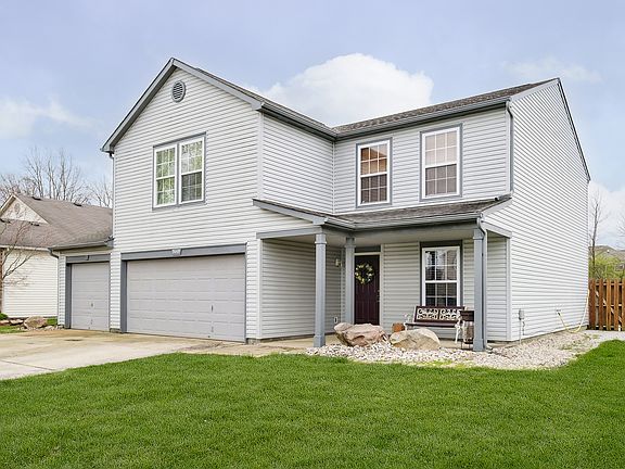 2nd image of 1449 Eucalyptus Cir