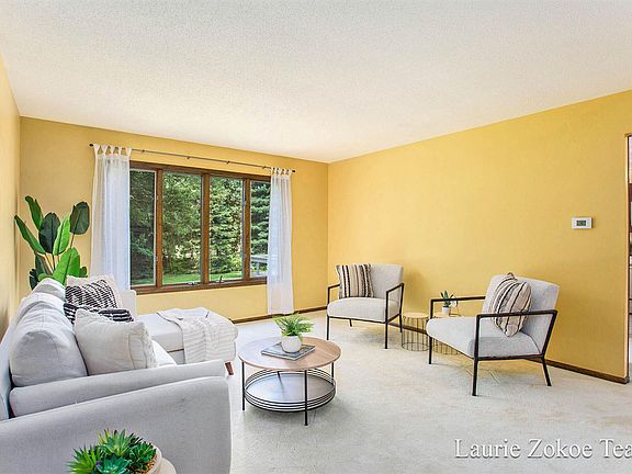 5th image of 1463 Leonard St NW
