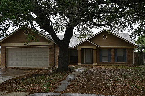 5715 Lake Cove St Photo 1
