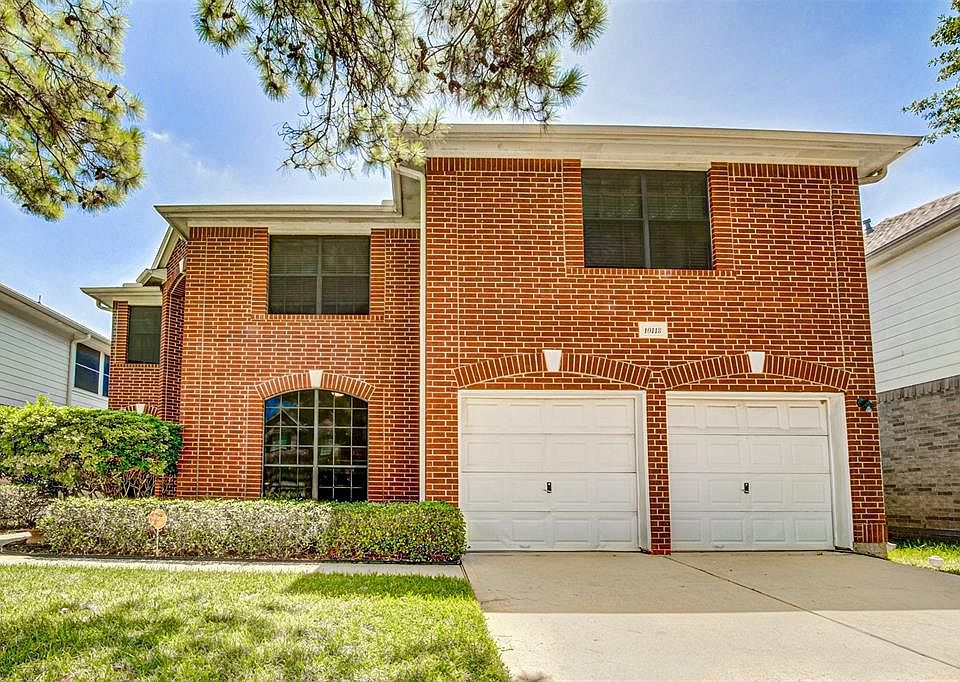 1st image of 10118 Bayou Manor Ln