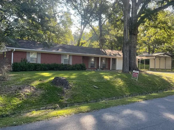 201 Live Oak Dr, Natchez, MS 39120
