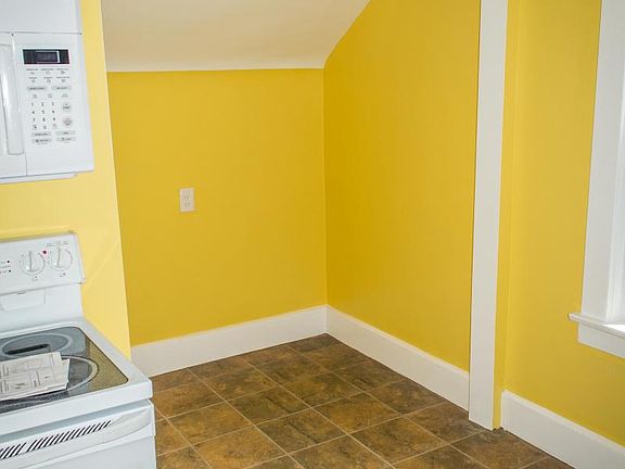 5th image of 866 Canfield Rd #B