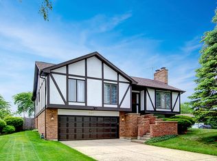 407 Tracy Ter, Des Plaines, IL 60016