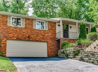 512 Milbeth Dr, Mt Lebanon, PA 15228