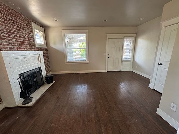 4th image of 3500 N Race St
