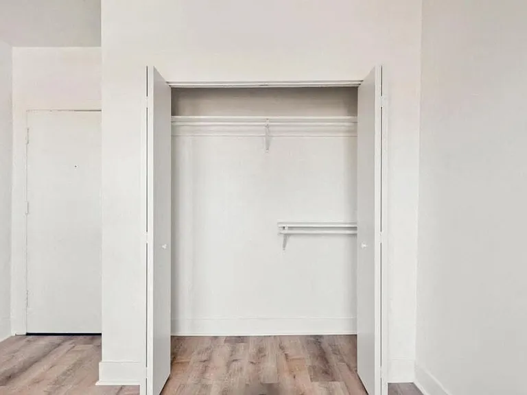 641 W. Aldine — Photo 15