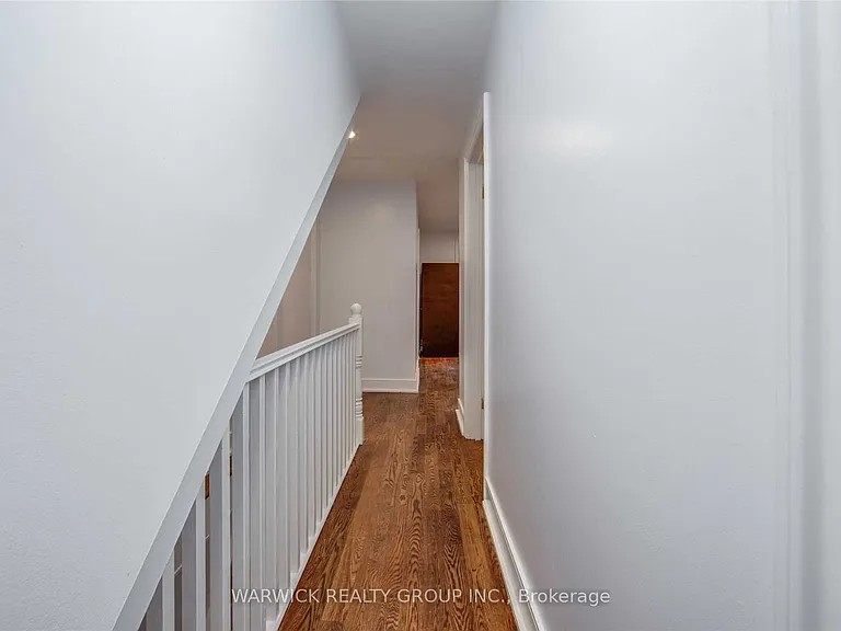 57 Bertmount Ave #LOWER — Photo 9