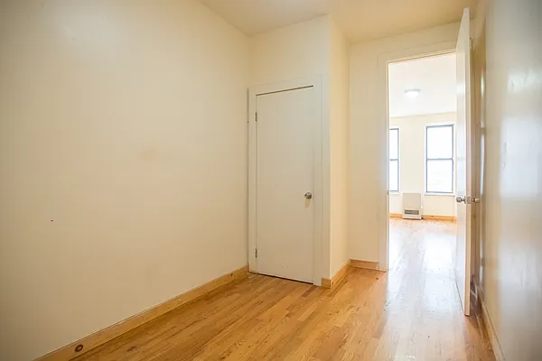 Rented by Commercial Capital Resources INC | media 42