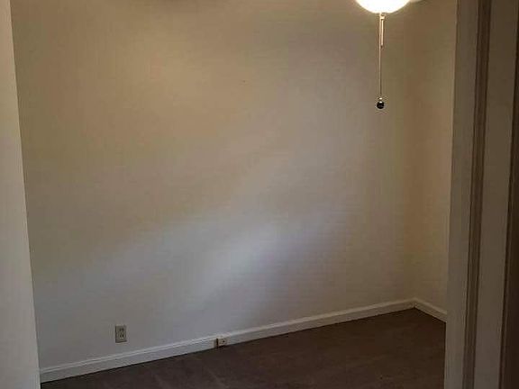4th image of 216 13th St NW