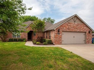 3301 SW Briar Creek Ave, Bentonville, AR 72712