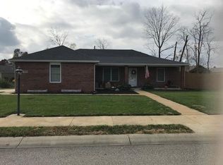 1769 G William Pkwy, Seymour, IN 47274