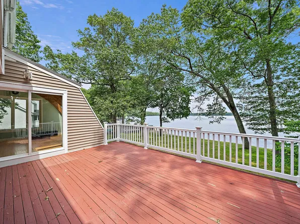 12 Williams St, Canton, MA 02021