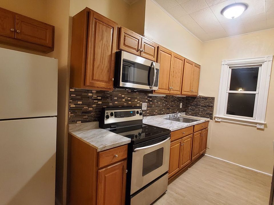 1st image of 29 S 12th St Floor 2