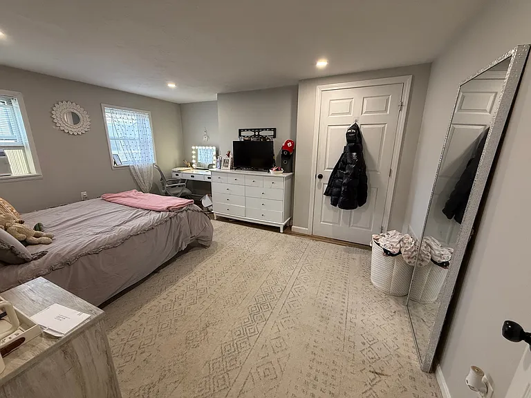 281 Bowen St #2 — Photo 9