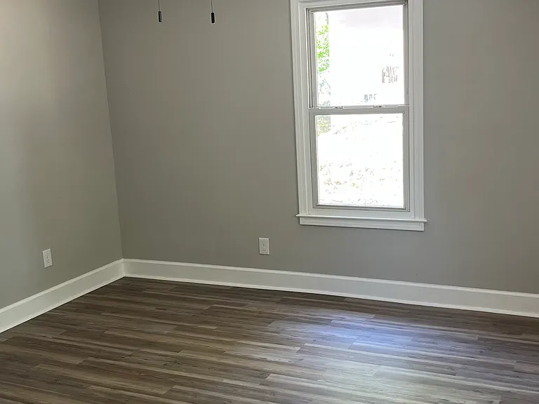 768 Charlotte Pl NW — Photo 8