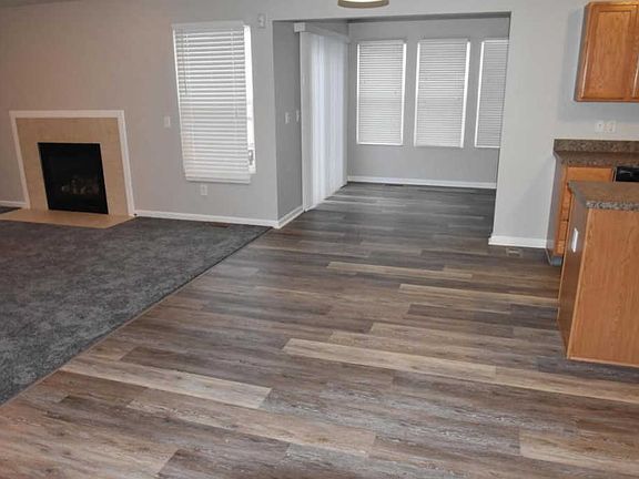 3rd image of 1027 Mueller Ct