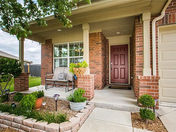 2nd image of 15940 Avenel Way