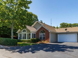 2106 Harvest Ridge Ln, Johns Creek, GA 30022