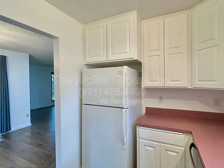 5462 SW Murray Blvd — Photo 9