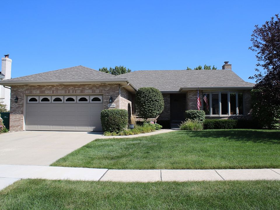 1st image of 12999 Blue Grass Dr
