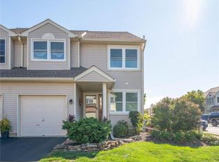 301 Oxford Pl, Macungie, PA 18062