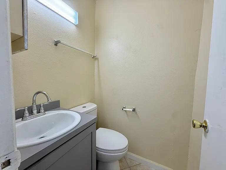 4149 S Semoran Blvd #4 — Photo 4