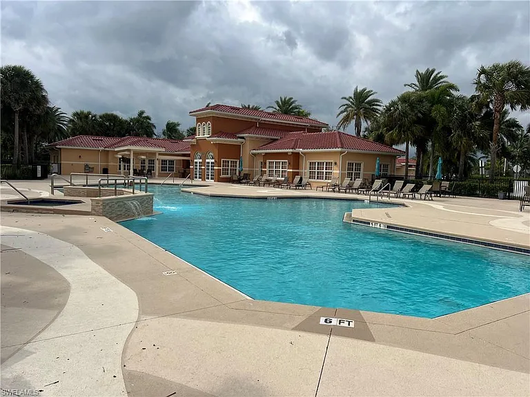 10300 Via Colomba Cir — Photo 42