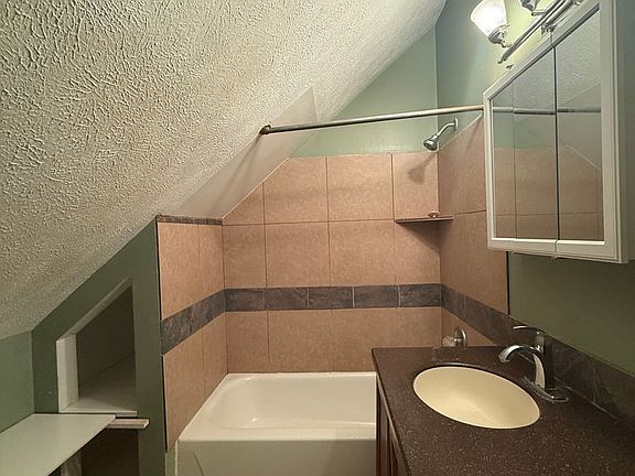 5th image of 4643 Izard St APT 3