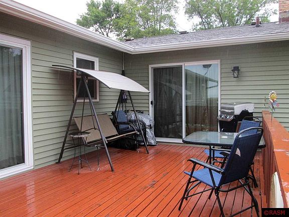 3rd image of 32418 Grogan Dr