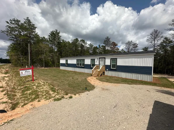 416 Ponderosa Blvd, Defuniak Springs, FL 32433