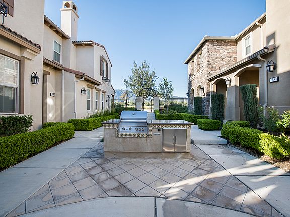 5th image of 14975 S Highland Ave Unit 22
