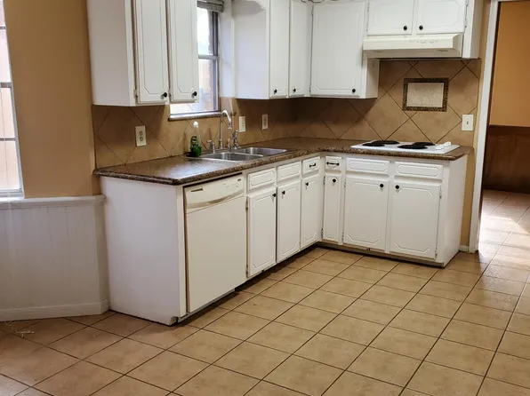 202 Grant St, Deer Park, TX 77536