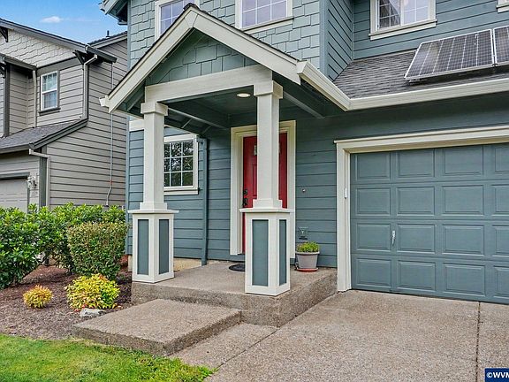 4th image of 1227 SE Rivergreen Ave