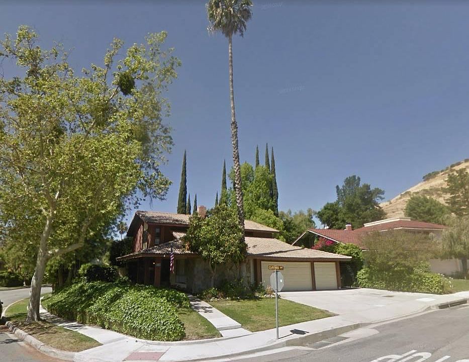 1st image of 1952 Stonesgate St