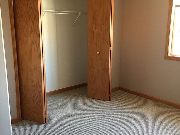 2nd image of 181 E Division St #183