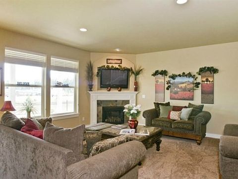 4th image of 4228 Cashmere Dr NE