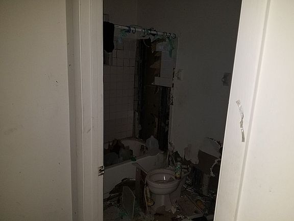 4th image of 3141 Cherokee Ave