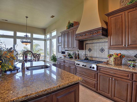 5th image of 1756 Lake Vista Way