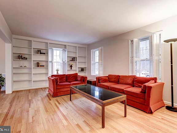 3rd image of 614 Aster Blvd