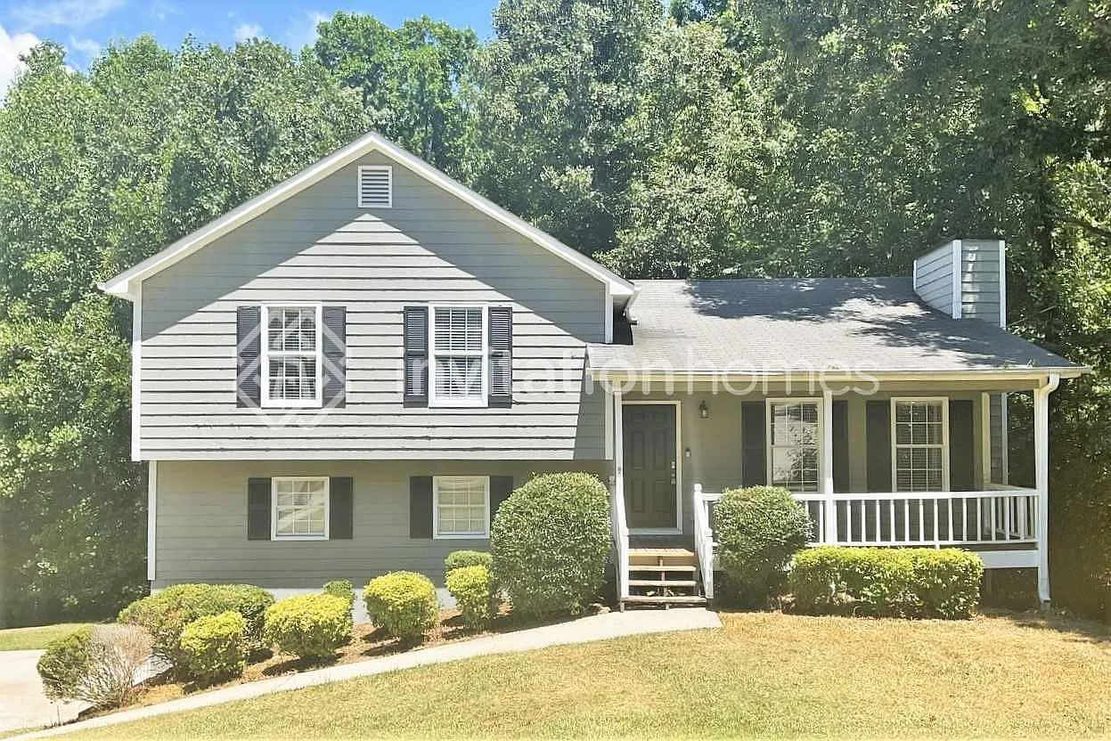 270 Halehaven Dr Douglasville, GA 30134 — Photo 1