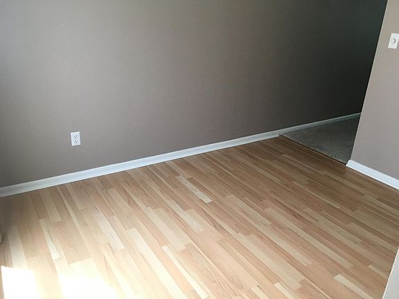 3rd image of 5464 Rockwood Ct